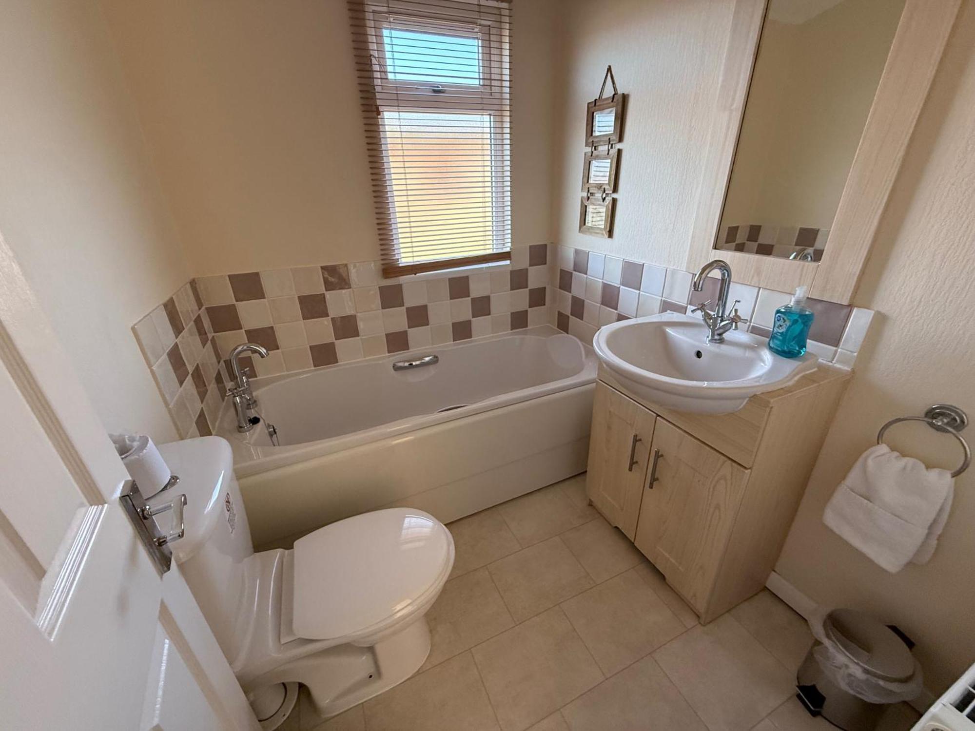 Eden Lodge-tranquil-hot Tub-fishing-7m To Ferienhaus Garton